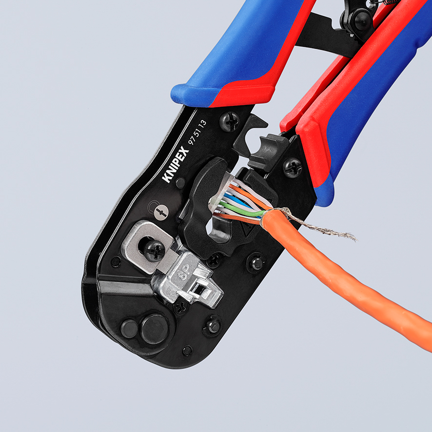 Pince à sertir les fiches RJ45 blindées et non blindées (8 Pôles) KNIPEX - 975113