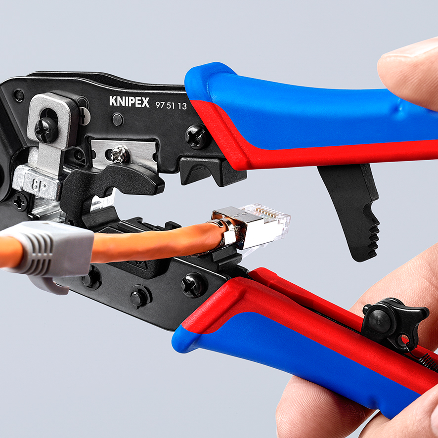 Pince à sertir les fiches RJ45 blindées et non blindées (8 Pôles) KNIPEX - 975113