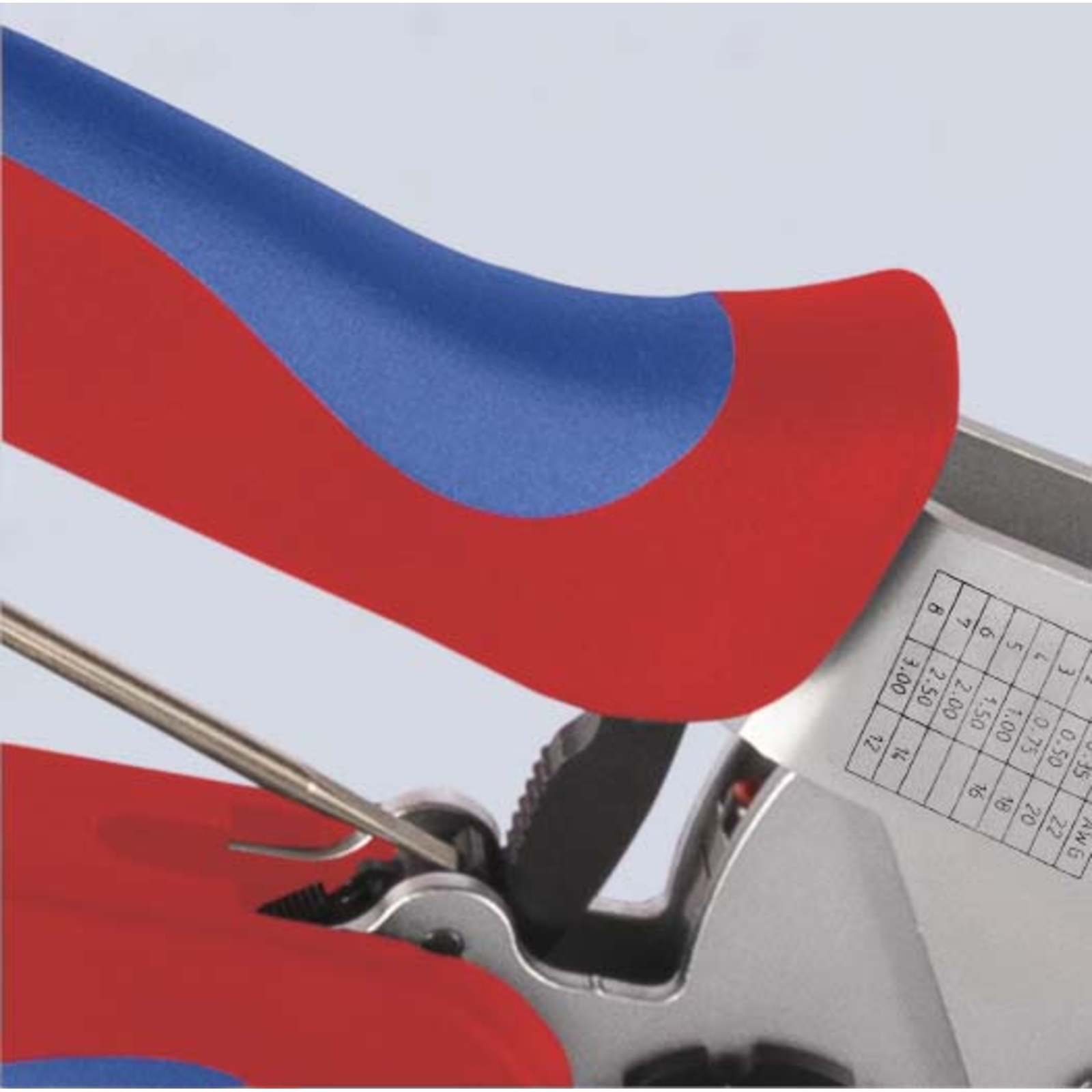 Pince à sertir 4/8 points pour contacts tournés série DT de TE Connectivity KNIPEX - 975267DT