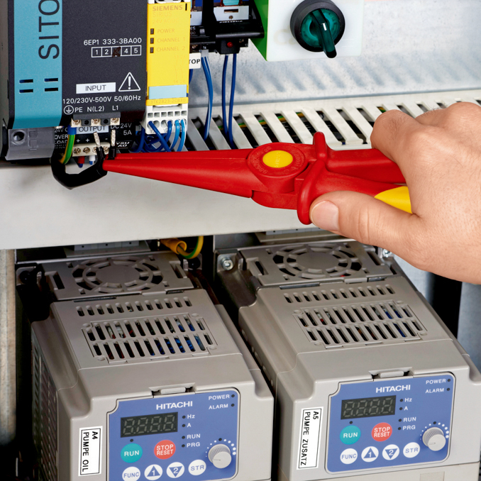 Pince demi-ronde en plastique isolante - 220 mm, 1000V - KNIPEX - 98 62 02