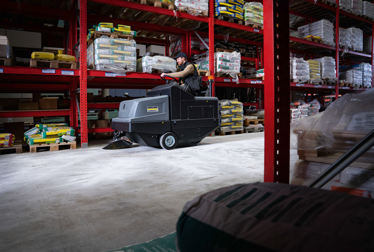 balayeuse autoportée KM 105/180 R Bp Pack Classic KÄRCHER - 1.186-051.0