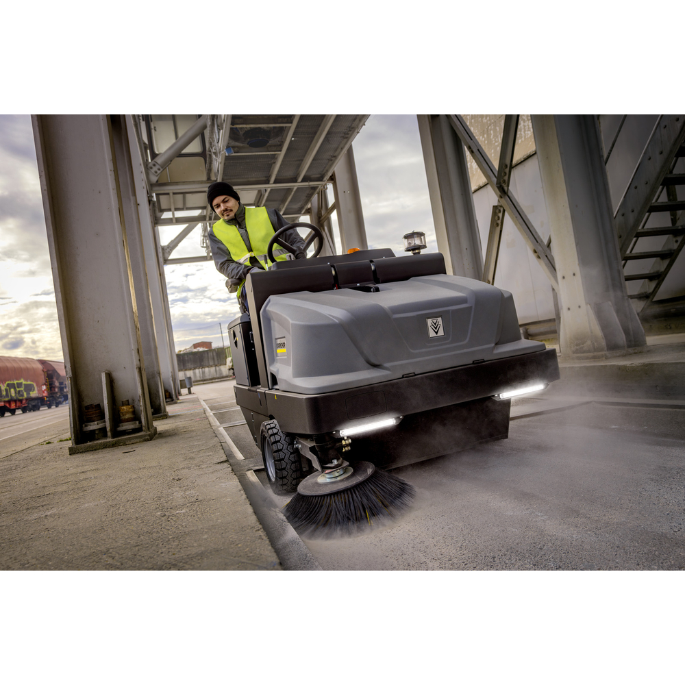 Balayeuse autoportée KM 130/300 R I D KÄRCHER - 1.186-150.0