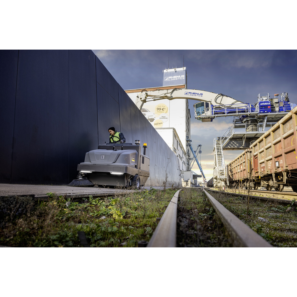 Balayeuse autoportée KM 130/300 R I D KÄRCHER - 1.186-150.0