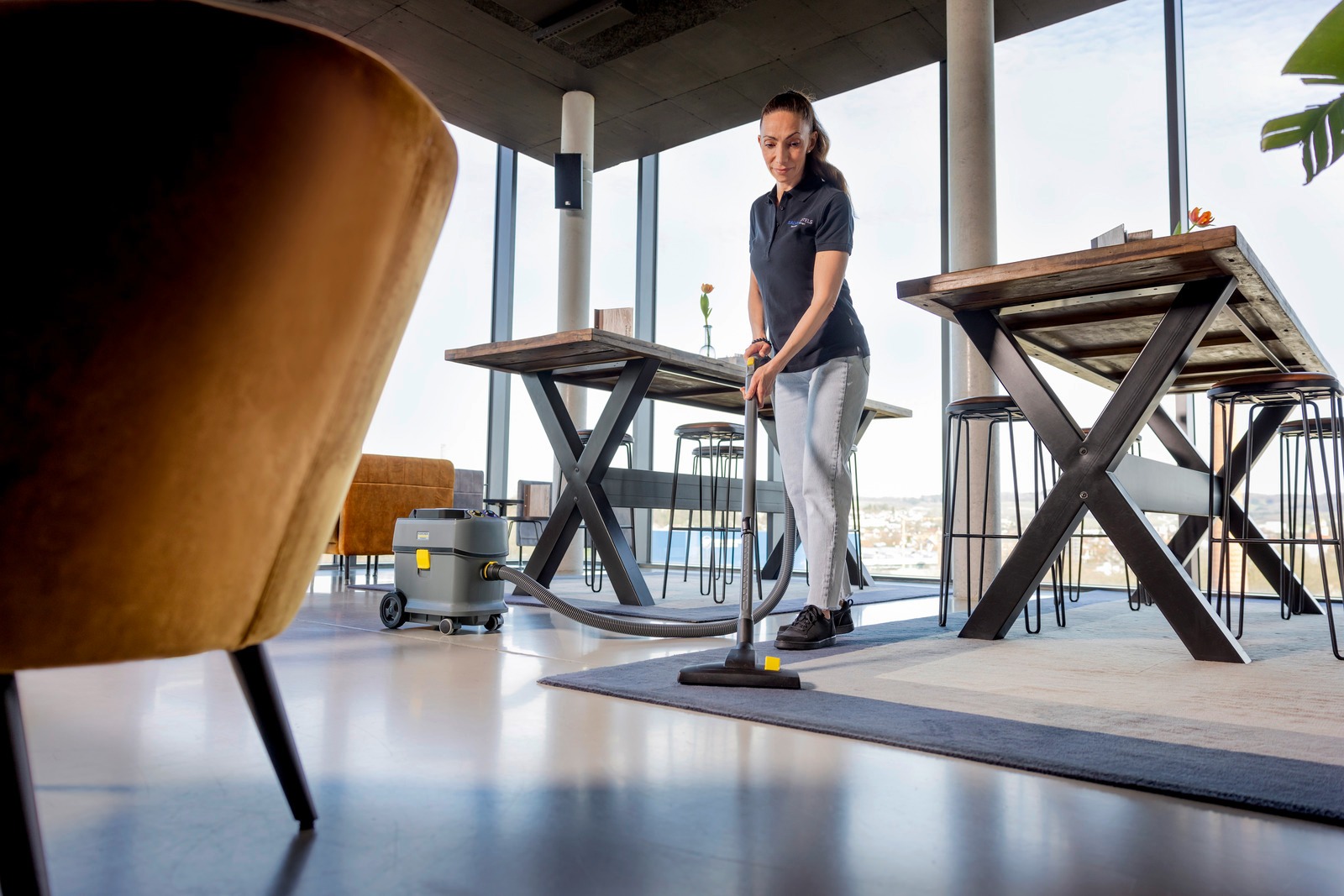 ASPIRATEUR POUSSIÈRES T 15/1 Bp HEPA - KARCHER - 1.355-355.0