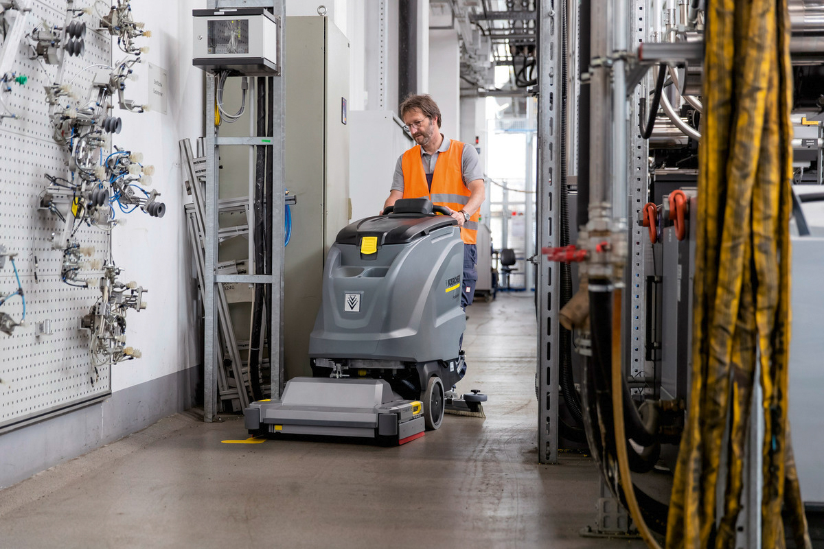 Autolaveuse autotractée B 60WBpPack+R65+170Ah+AF+Rins+V900 KÄRCHER - 1.384-019.0