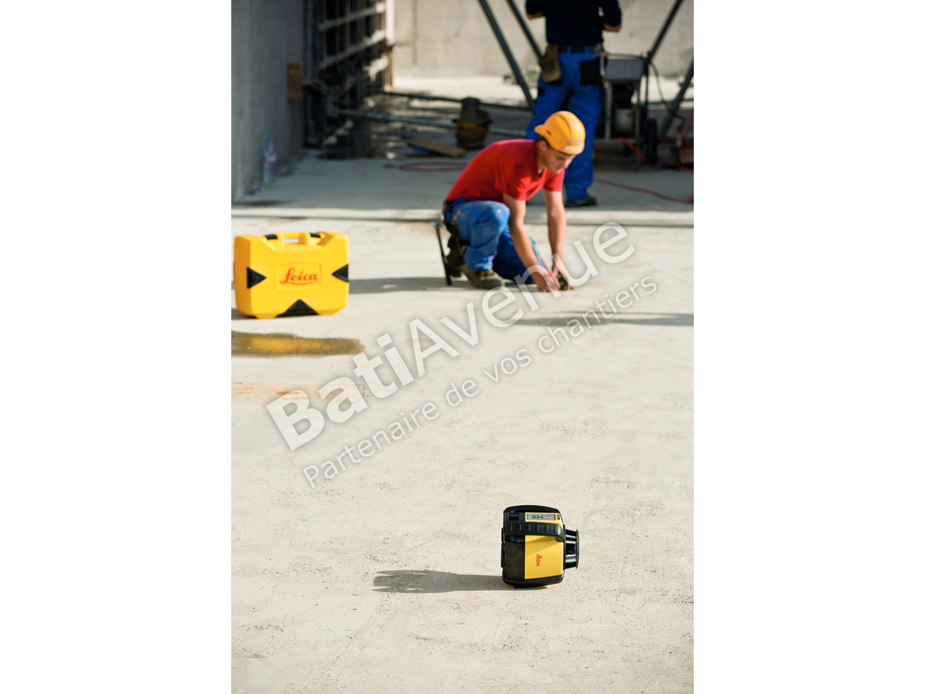 LEICA LASER Rugby 640 à batterie avec coffret et cellule de réception Rod Eye 160 6006000