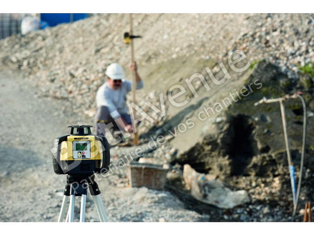 Laser LEICA Rugby 610 avec coffret avec batterie Li-ion et cellule de réception Rod Eye 160- 6008615