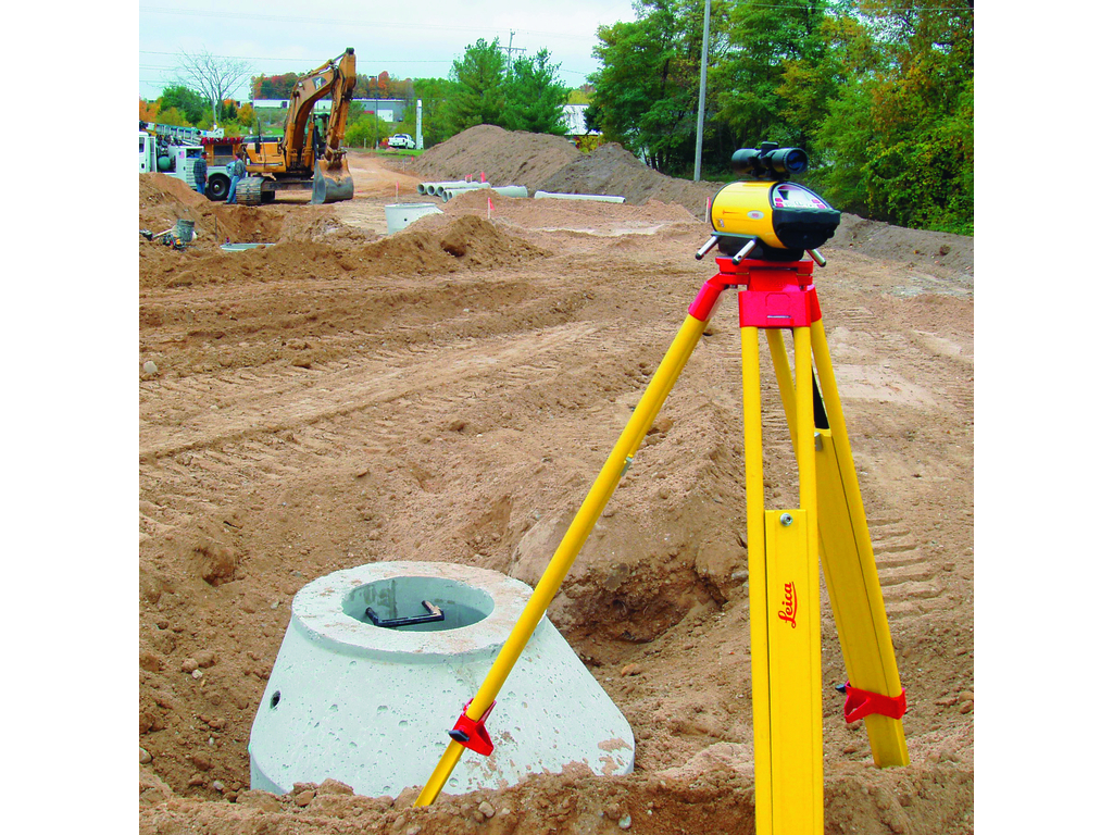 LEICA PIPER 100 LASER CANALISATION AVEC TÉLÉCOMMANDE CIBLE ROUGE 748704
