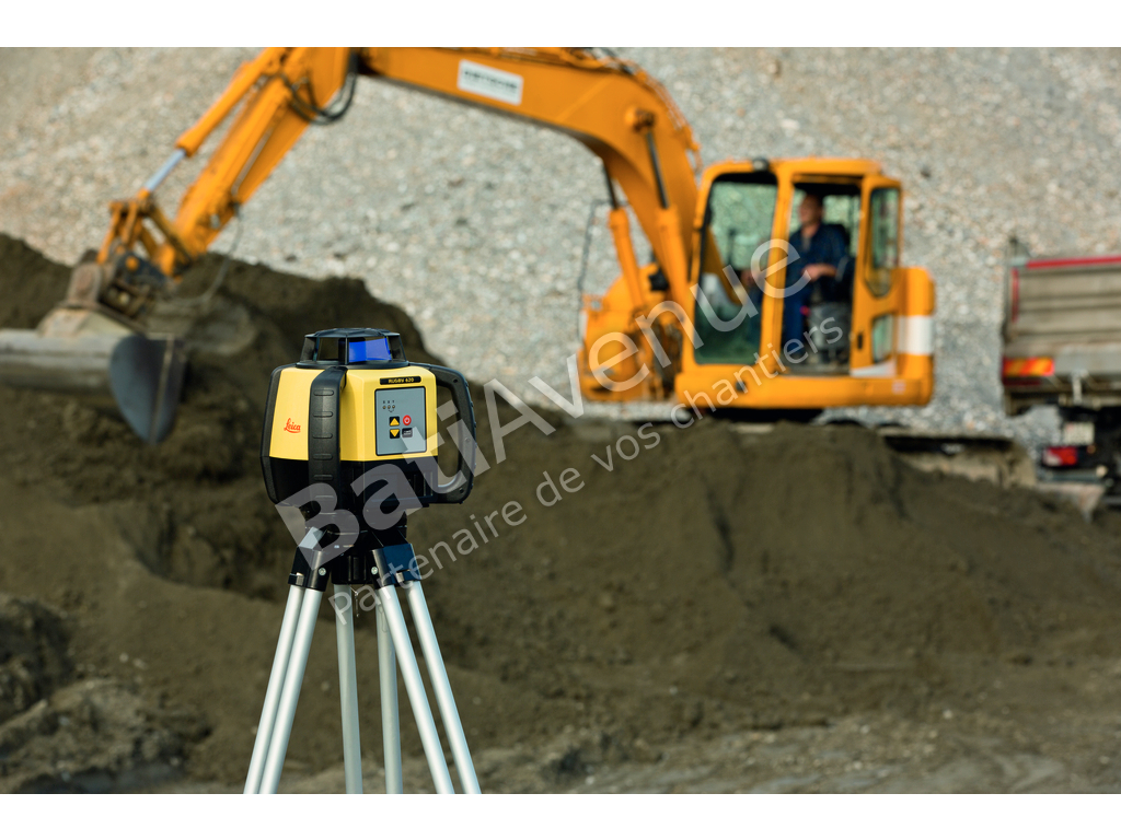 LEICA LASER Rugby 680 avec coffret 790381