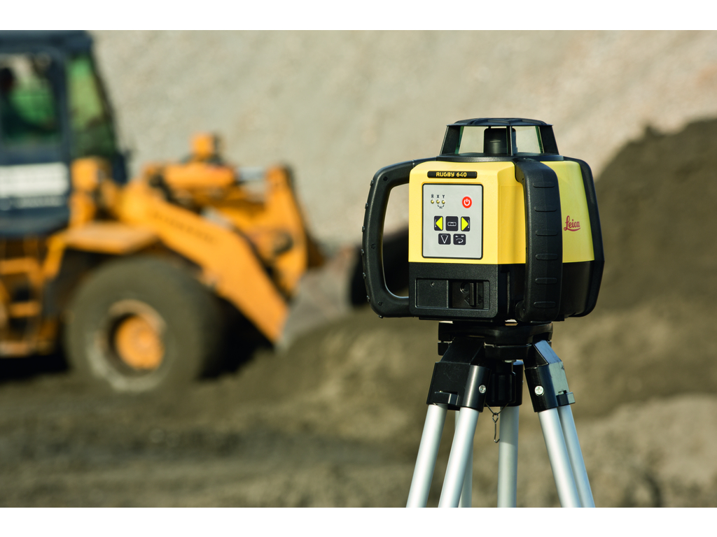 LEICA LASER Rugby 680 avec coffret 790381