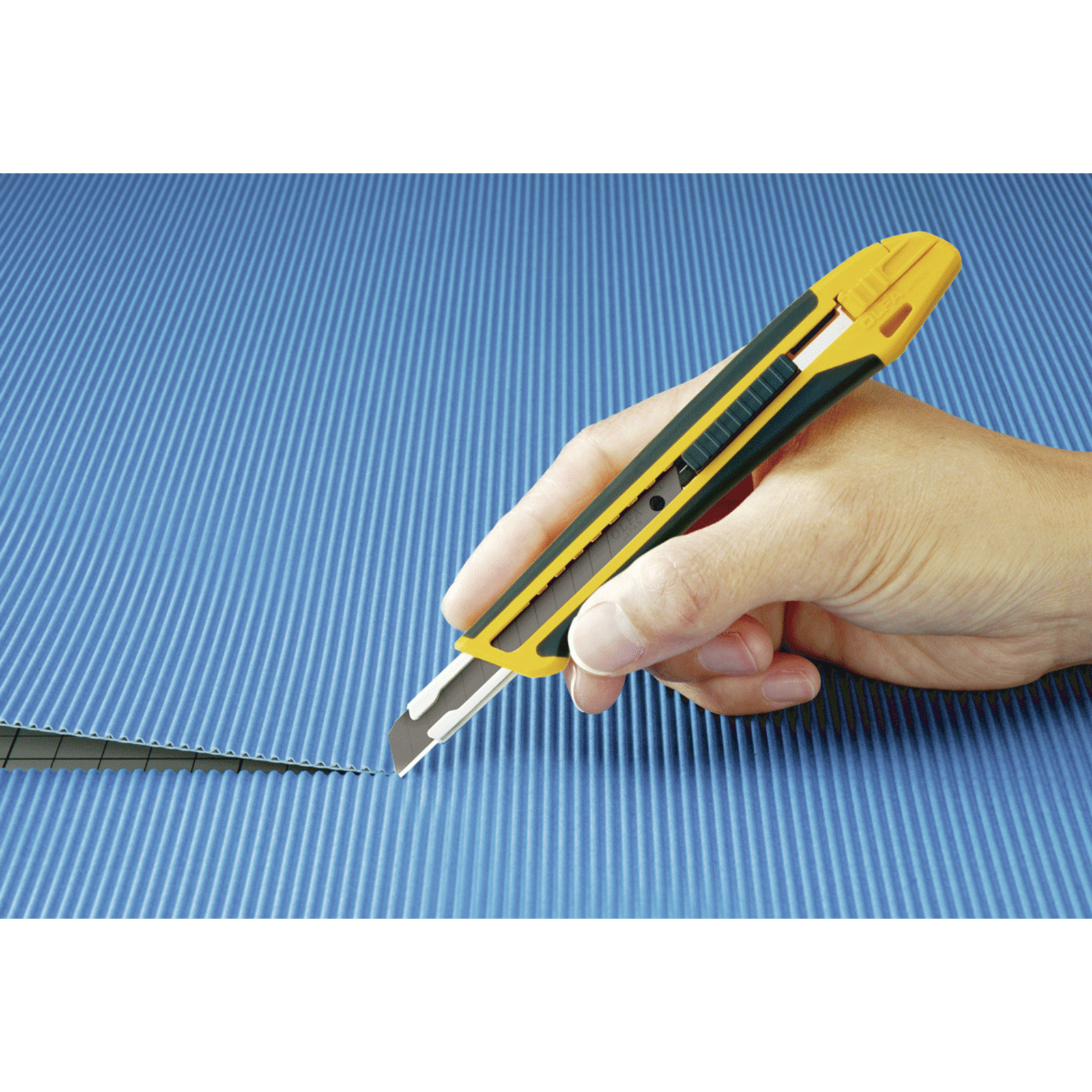 Cutter 9 mm Olfa XA Lames noires ultra tranchantes L'OUTIL PARFAIT - 124000