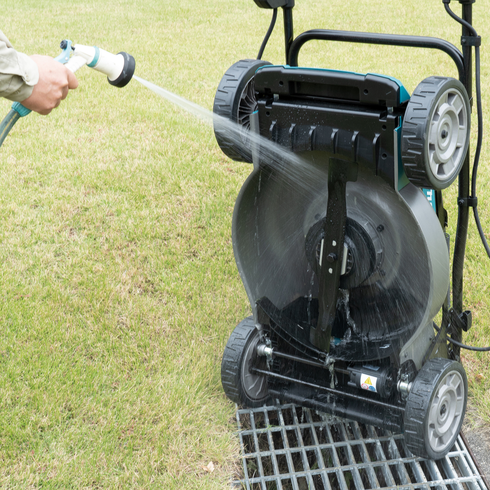 Tondeuse autotractée 48cm MAKITA 40 V MAX avec batterie LM001GT201