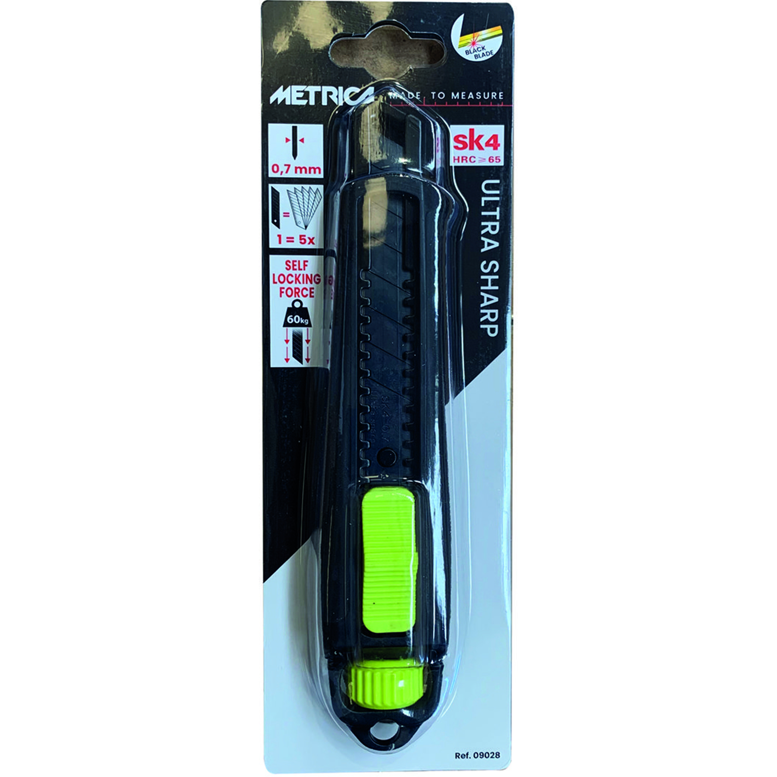 Cutter “ALL BLACK” BLADE AVEC VIS DE BLOCAGE METRICA - 09033