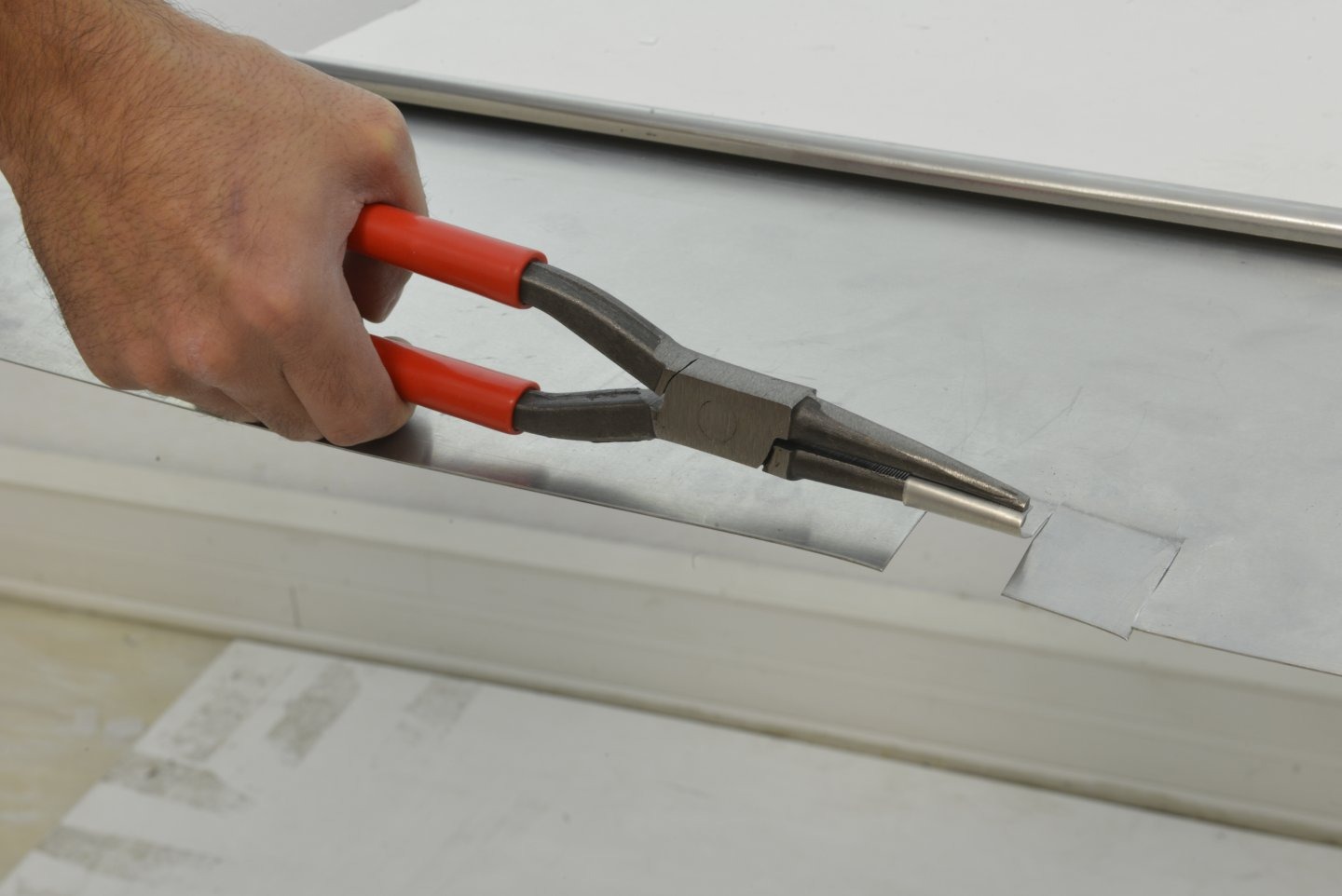 Pince à becs ronds zingueur 260mm - MOB OUTILLAGE - 6525261101