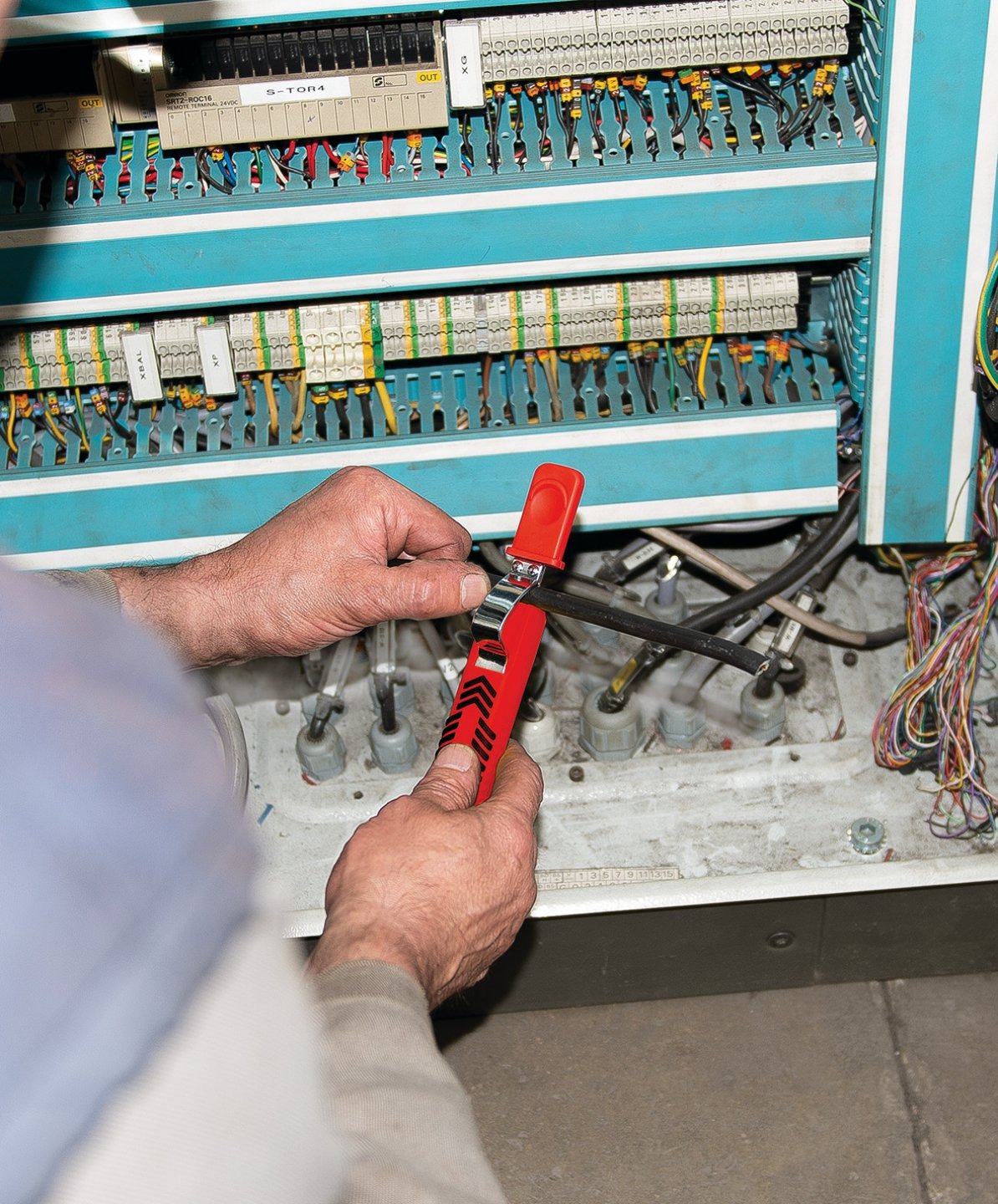 Dégaineur capacité coupe Ø 8 à 28mm - MOB OUTILLAGE - 9334001001