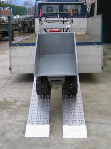 PAIRE DE RAMPES DE CHARGEMENT METALMEC 030X415X3000 SANS BORDS - MM040SL4030