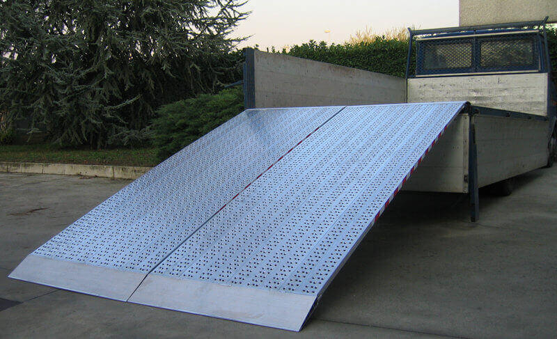 PAIRE DE RAMPES DE CHARGEMENT METALMEC 040X615X3000 SANS BORDS - MM045SL6030