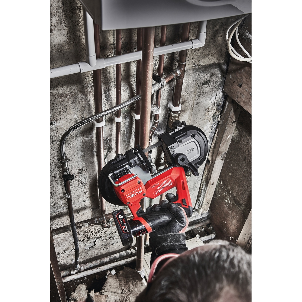 Scie a ruban fuel, capacité 64mm, 12v, 4ah MILWAUKEE - 4933478441