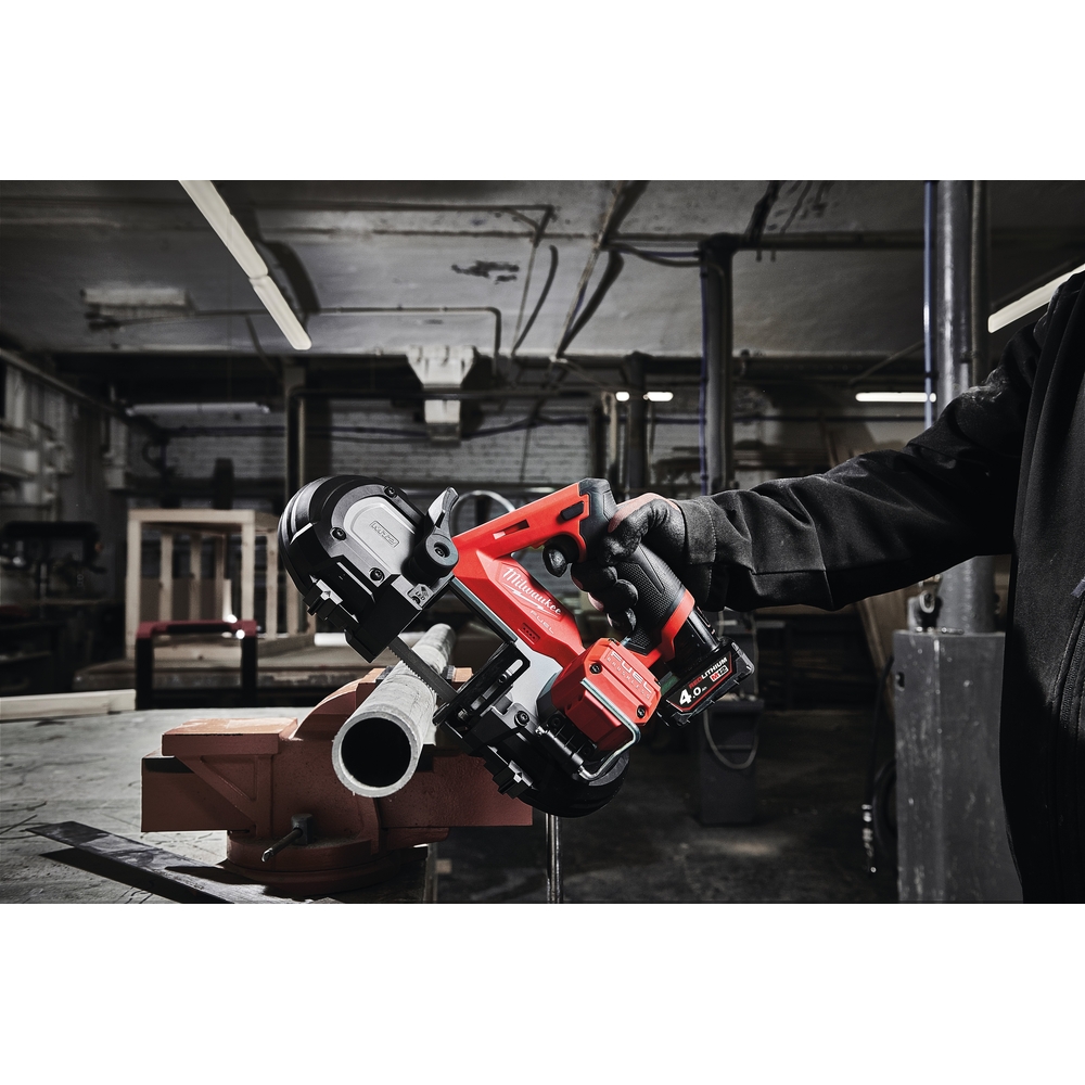 Scie a ruban fuel, capacité 64mm, 12v, 4ah MILWAUKEE - 4933478441
