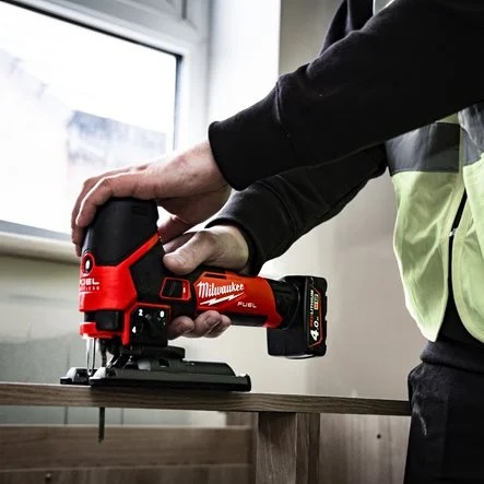 SCIE SAUTEUSE 12 VOLTS - M12 FJS-0 MILWAUKEE - 4933493347