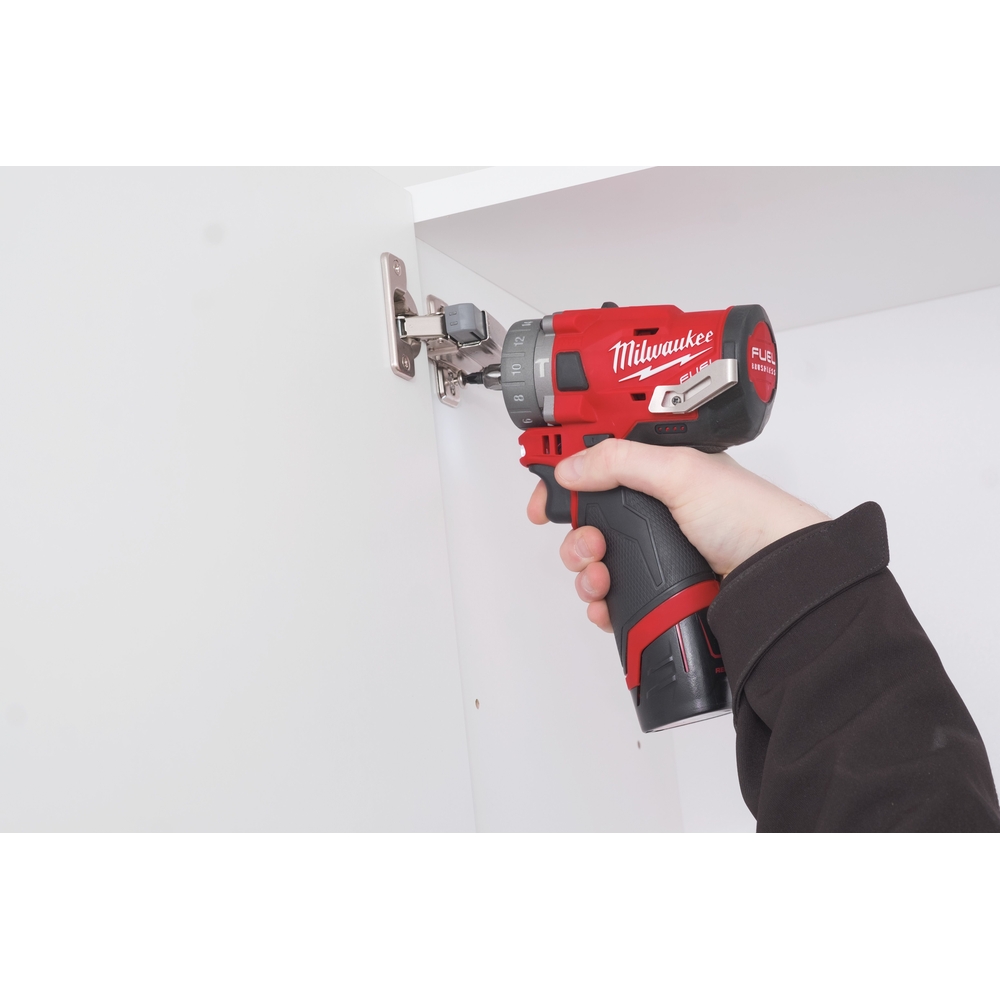 Perceuse percussion à mandrin amovible MILWAUKEE M12 FPDX-202X - 4933464136