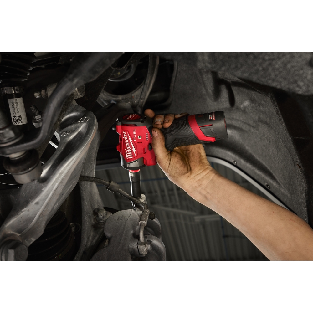 Boulonneuse à chocs sous-compacte M12 FUEL 3/8'' 2,5Ah M12 FSCIWF38-252X MILWAUKEE - 4933498970