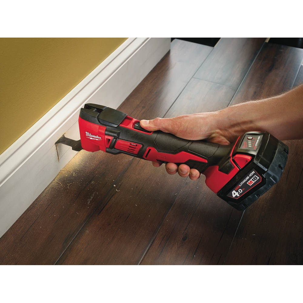 MULTI-TOOL MILWAUKEE- M18BMT-0 LIVRÉ SANS BATTERIE NI CHARGEUR - 4933446203