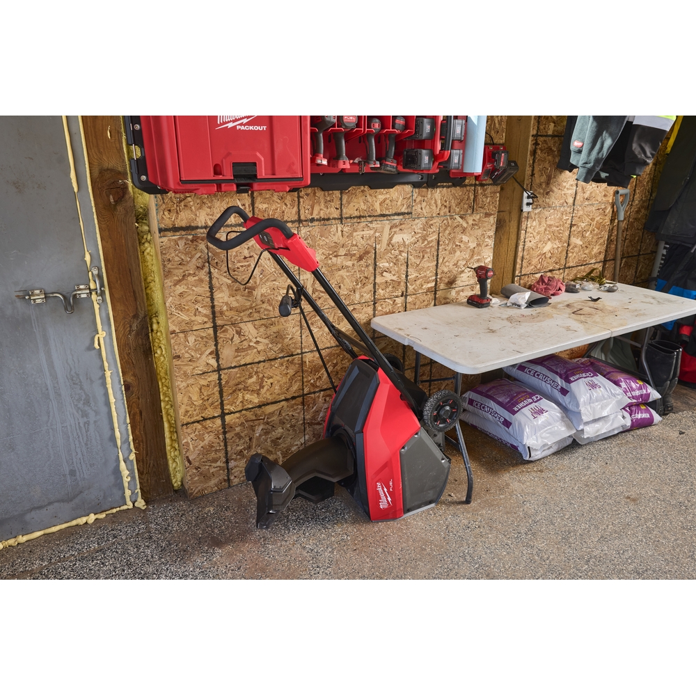Fraise à neige à double batterie FUEL 18 V 12 Ah M18 F2SSBL-122 MILWAUKEE - 4933500055