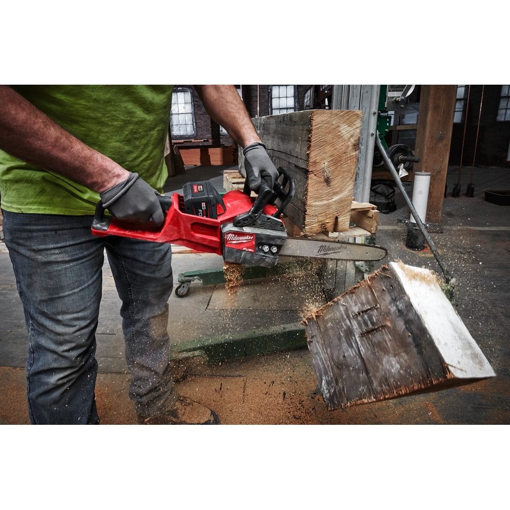 Tronçonneuse MILWAUKEE M18 FCHS35-0 FUEL 18V guide de 35 cm, sans batterie - 4933479678