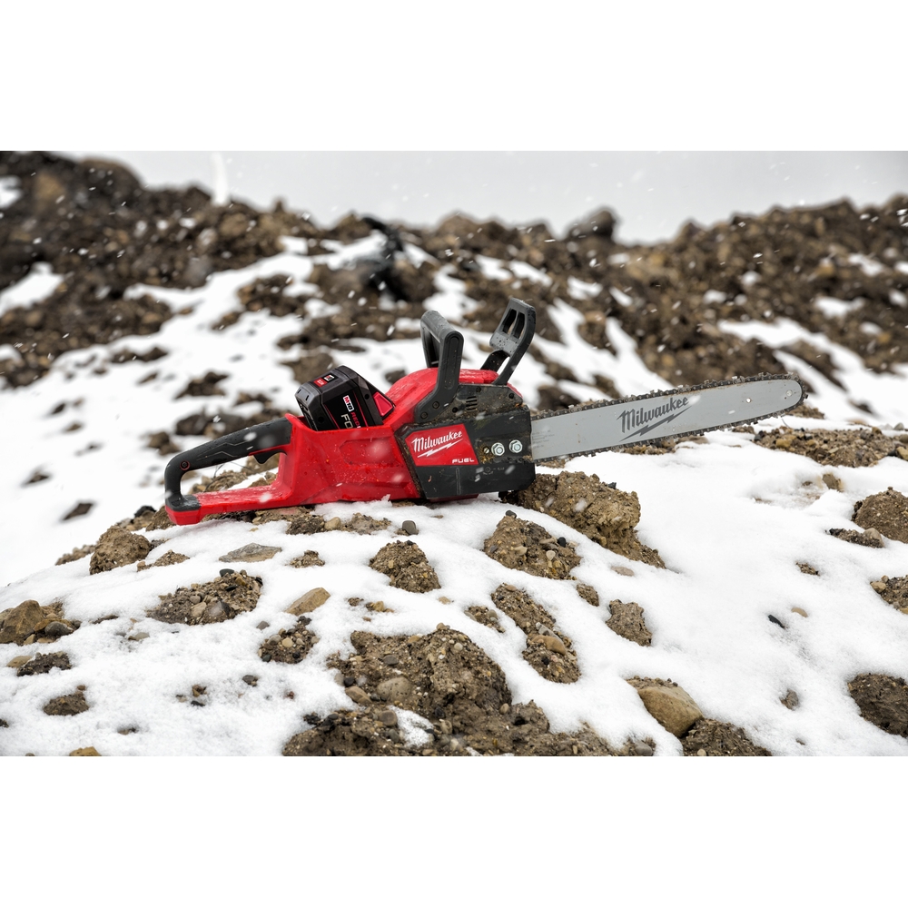 Tronçonneuse MILWAUKEE M18 FCHS35-0 FUEL 18V guide de 35 cm, sans batterie - 4933479678