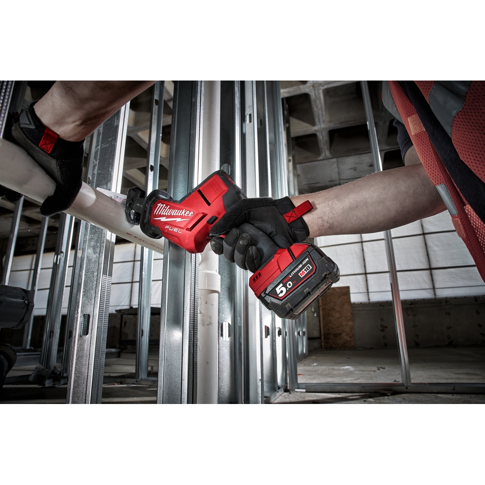 Scie sabre compacte FUEL 18V, 5Ah M18 FHZ-502X MILWAUKEE - 4933500562