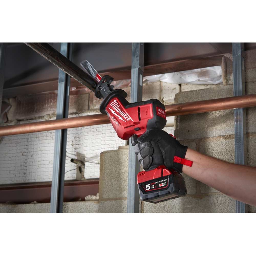 Scie sabre compacte FUEL 18V, 5Ah M18 FHZ-502X MILWAUKEE - 4933500562