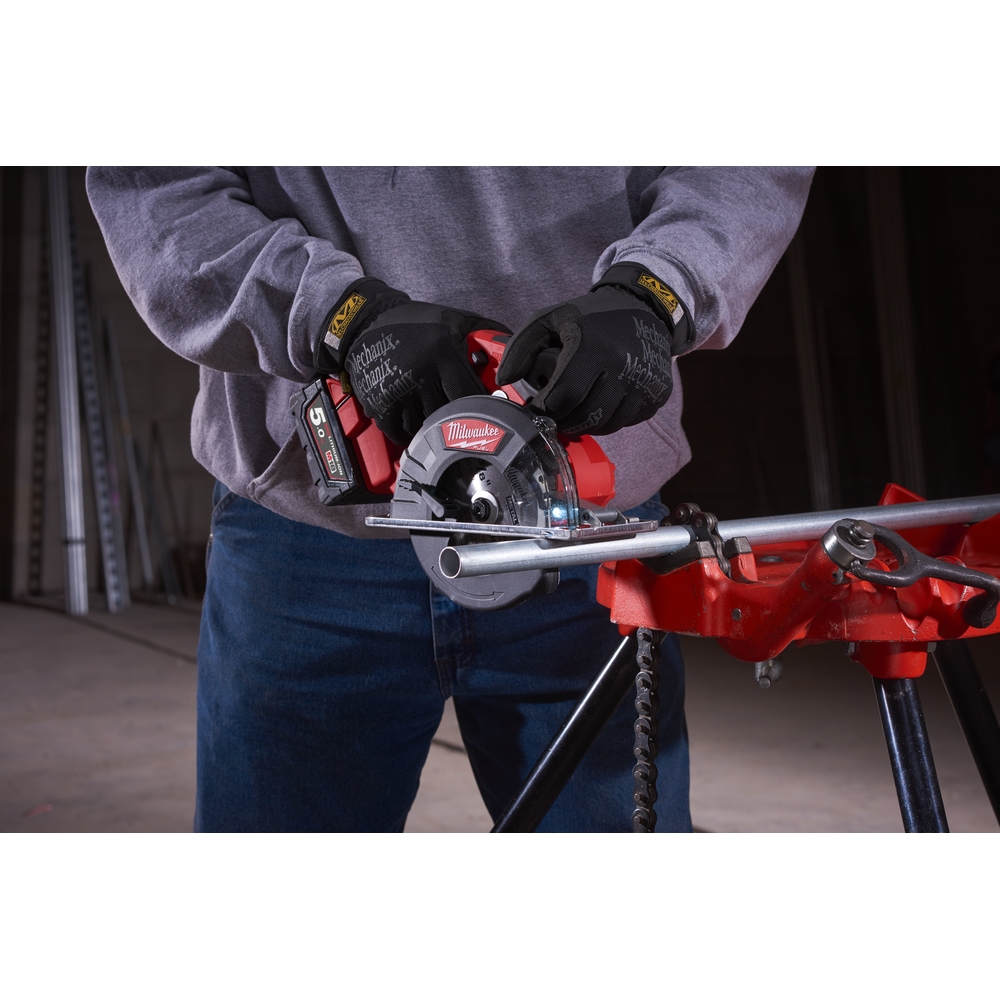 Scie circulaire MILWAUKEE M18 FMCS-0 FUEL 18V Diam.130 et 150 sans batteries - 4933459191