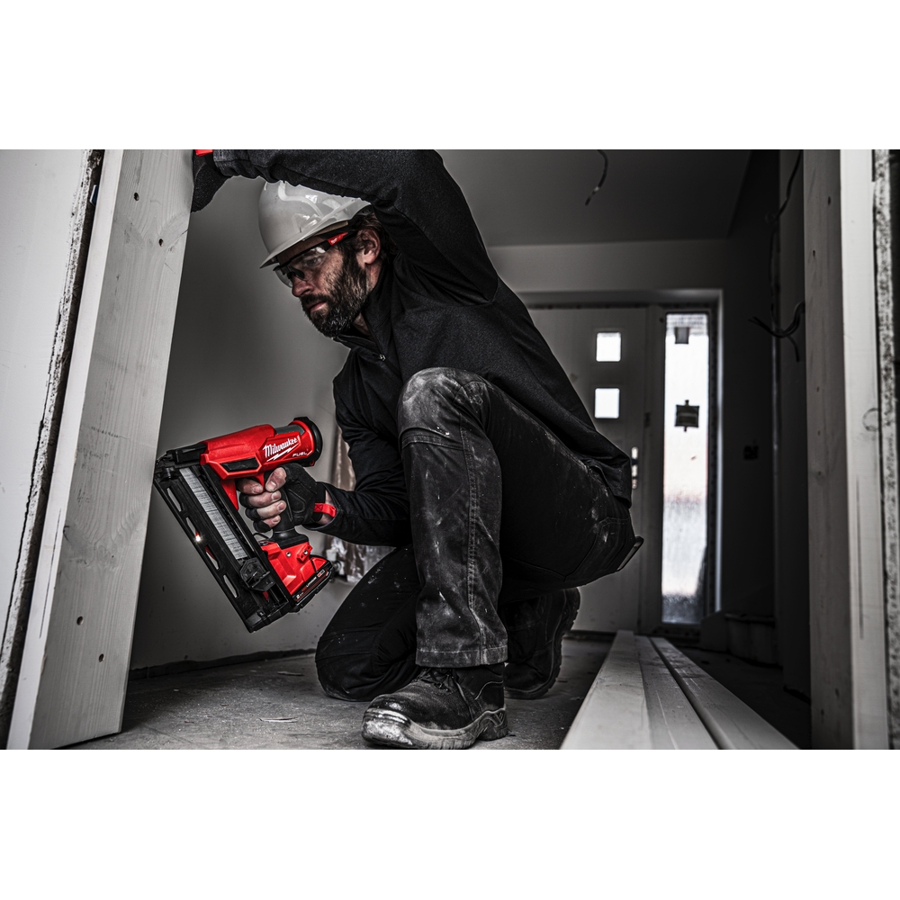 Cloueur de finition MILWAUKEE M18 FN16GA-0X FUEL, 18V, 16 Gauge, sans batterie - 4933478094