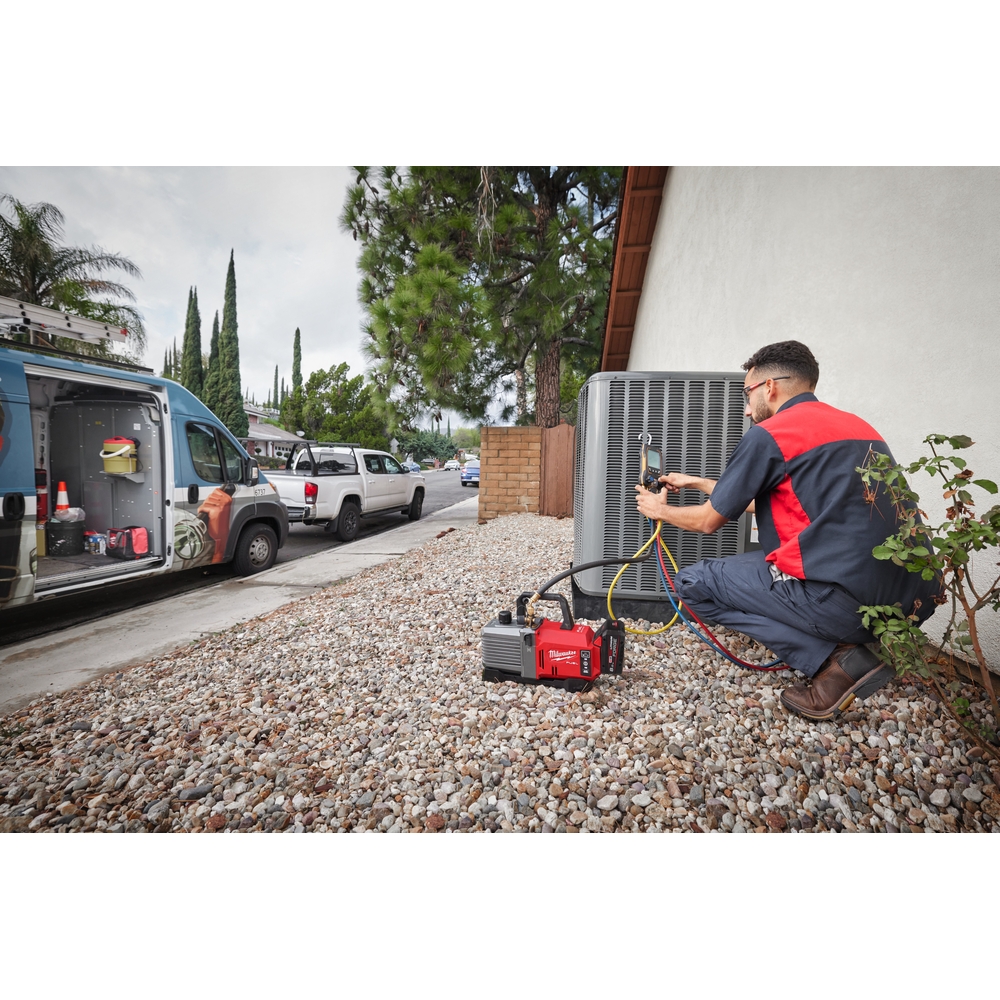 POMPE À VIDE 18 VOLTS M18 FUEL FVP5-0 - MILWAUKEE - 4933492853