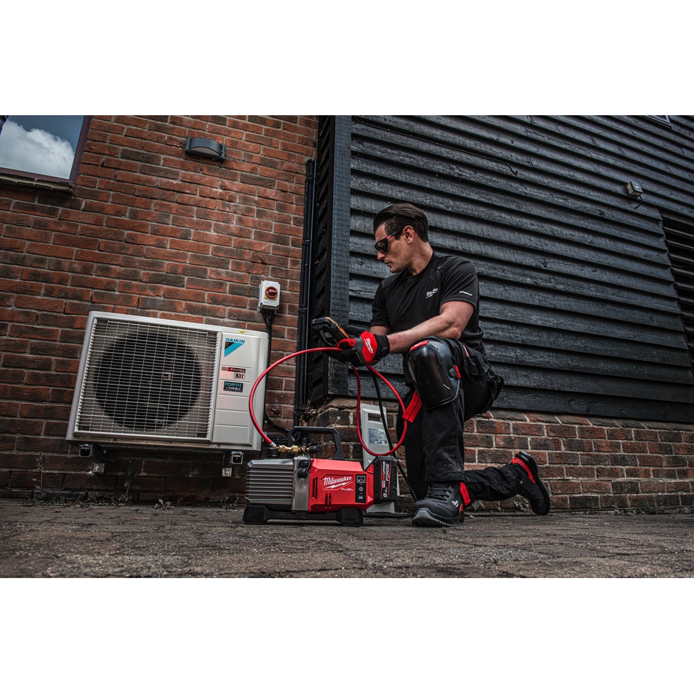 POMPE À VIDE 18 VOLTS M18 FUEL FVP5-0 - MILWAUKEE - 4933492853