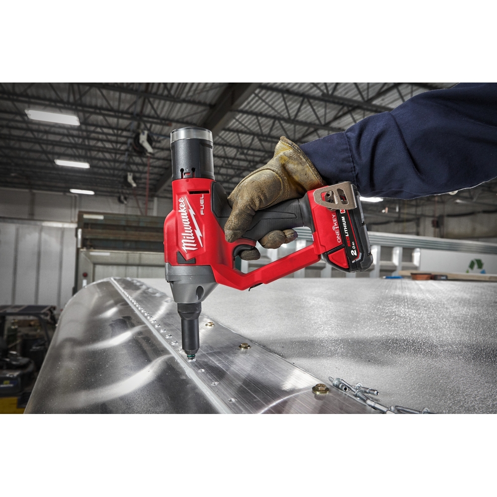 Riveteuse fuel one key, 18v, sans batterie, hd box MILWAUKEE - 4933478601