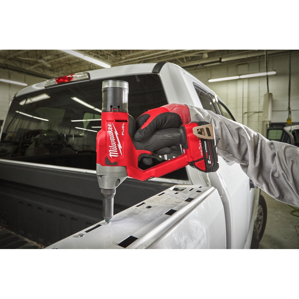 Riveteuse fuel one key, 18v, sans batterie, hd box MILWAUKEE - 4933478601