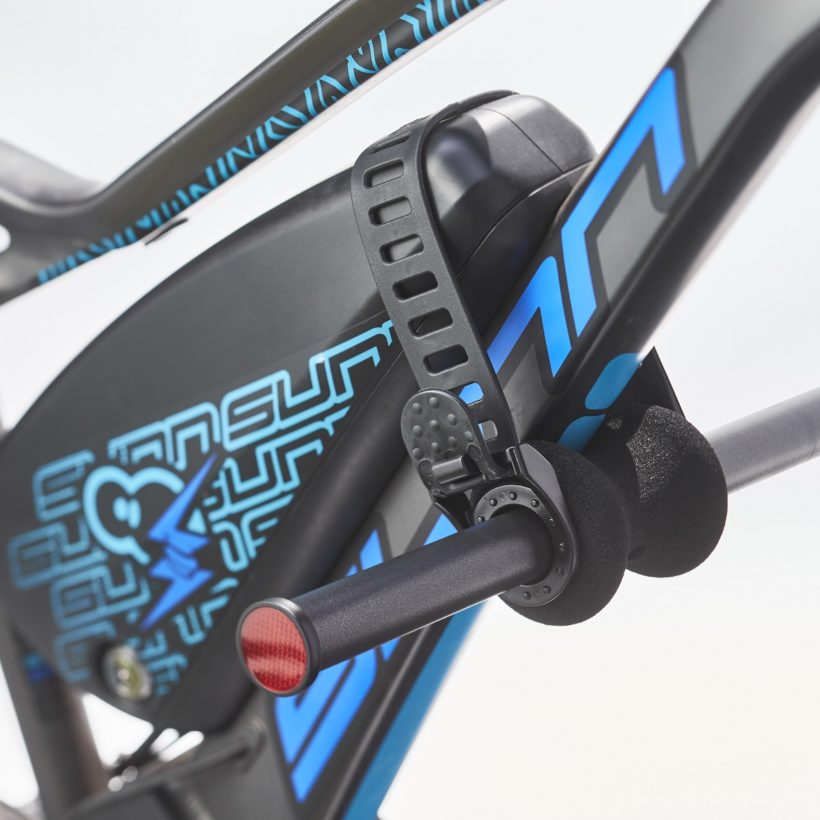 Porte-vélo 3 vélos électriques suspendus sur attelage - MOTTEZ - A033P3ELEC