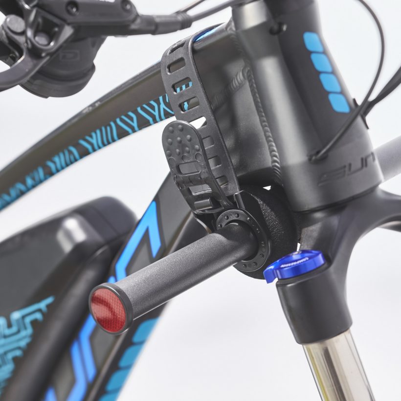 Porte-vélo 3 vélos électriques suspendus sur attelage - MOTTEZ - A033P3ELEC