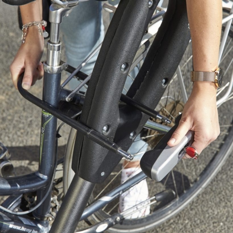  Poteau range 2 vélos papillon  - MOTTEZ - B142C