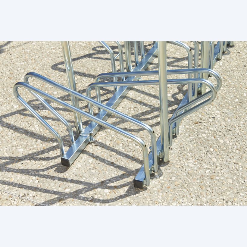 Range 10 vélos au sol Modèle Hollande face à face avec arceaux pour antivol - MOTTEZ - B197AR