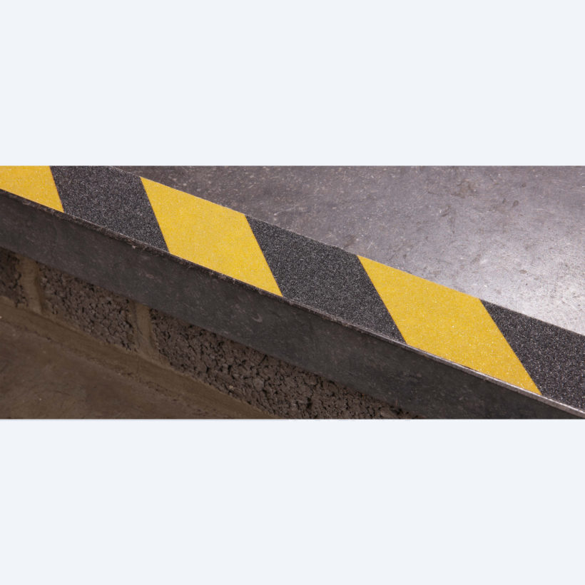 Adhésif de signalisation rugueux - MOTTEZ - B794V