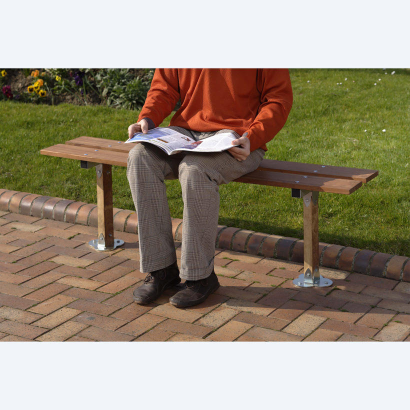 Banc sur pied fixation en bois au sol - MOTTEZ - B829CISO