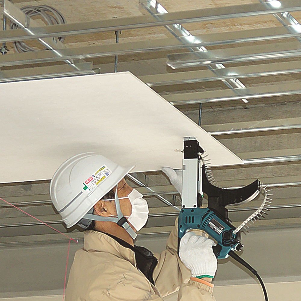 Visseuse automatique - MAKITA - 6843