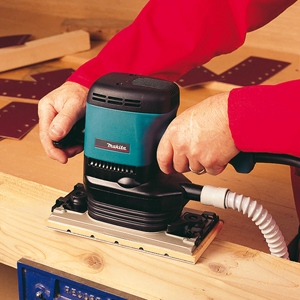 Ponceuse vibrante 600W - MAKITA - 9046