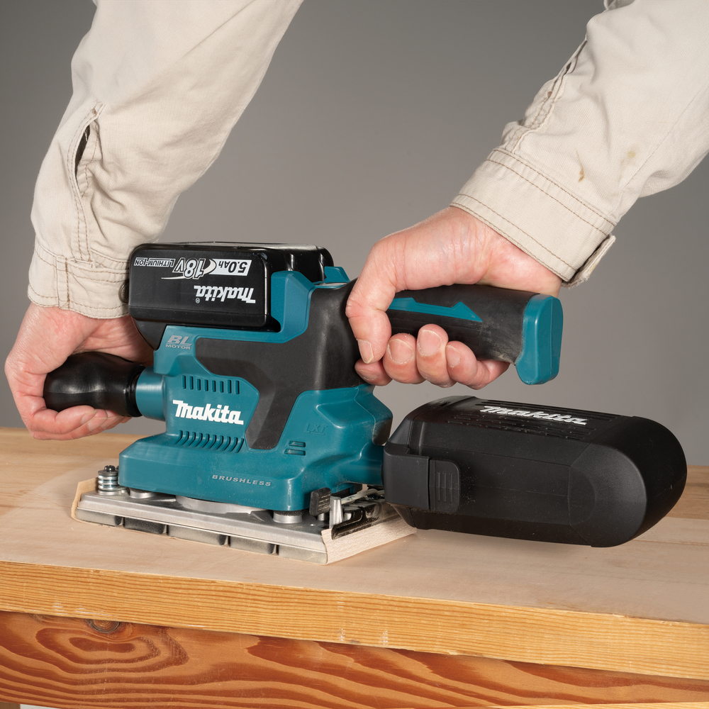 Ponceuse vibrante LXT 18V Li-Ion 5Ah - MAKITA - DBO382RTJ