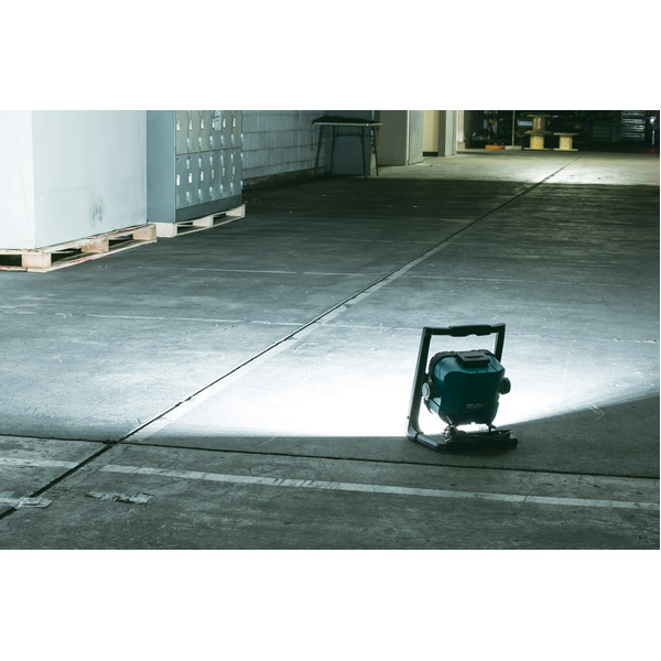 Lampe de chantier MAKITA 14.4/18 V sans batterie ni chargeur - fonctionne sur secteur - DEADML805