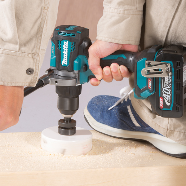 Perceuse visseuse MAKITA 40 V max Li-Ion XGT Ø 13 mm (Produit seul) - DF001GZ01