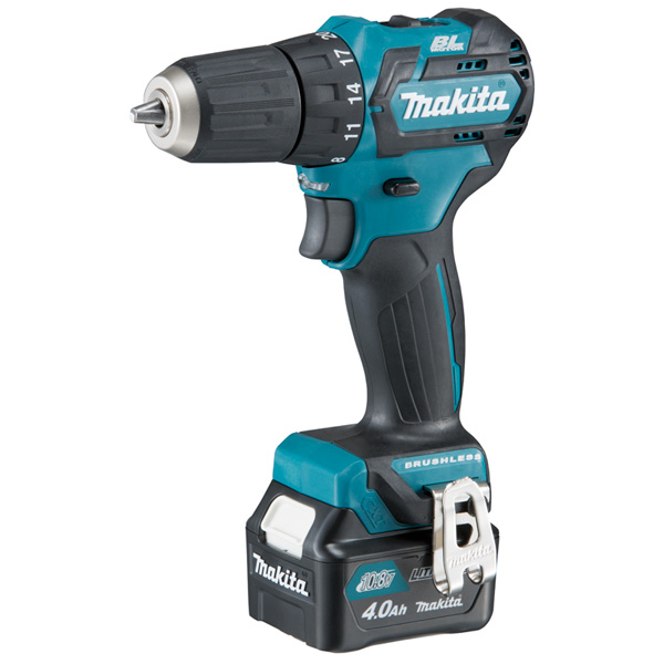 Perceuse visseuse MAKITA sans fil 10.8 V 2 batteries 4 Ah 10 mm - DF332DSMJ